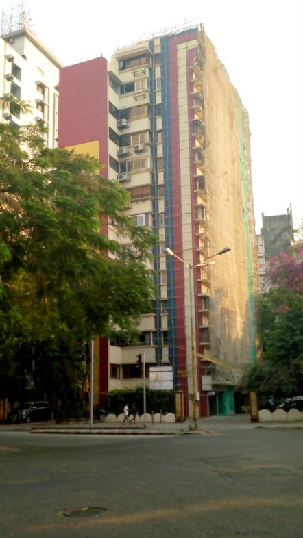 3 BHK Semi-Furnished in Bennett Villa , Colaba