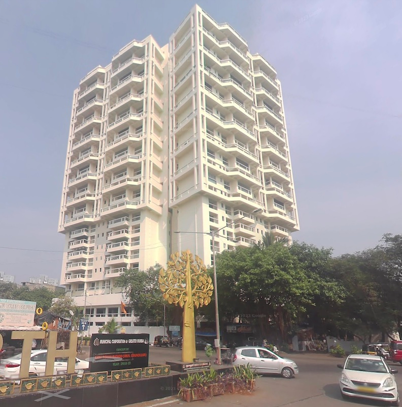 4 BHK in Bay View, Andheri West - Photo 2