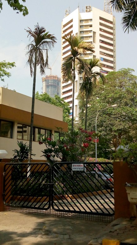 2 BHK Semi-Furnished in Falcon Crest , Parel