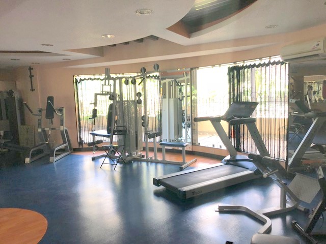 4 BHK Fully Furnished in Imperial Heights, Bandra West - Photo 5