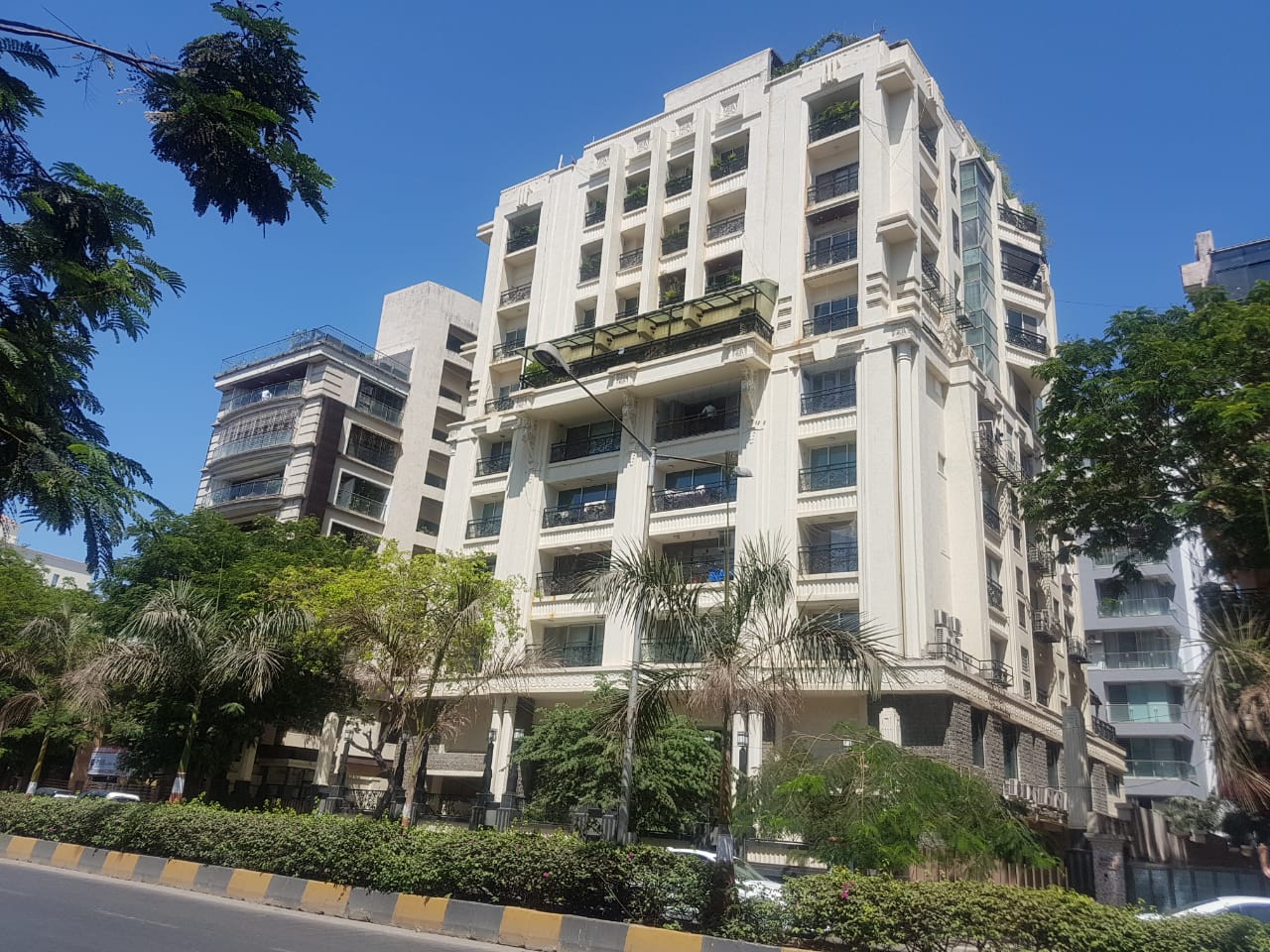 3 BHK Semi-Furnished in 9 JVPD , Juhu