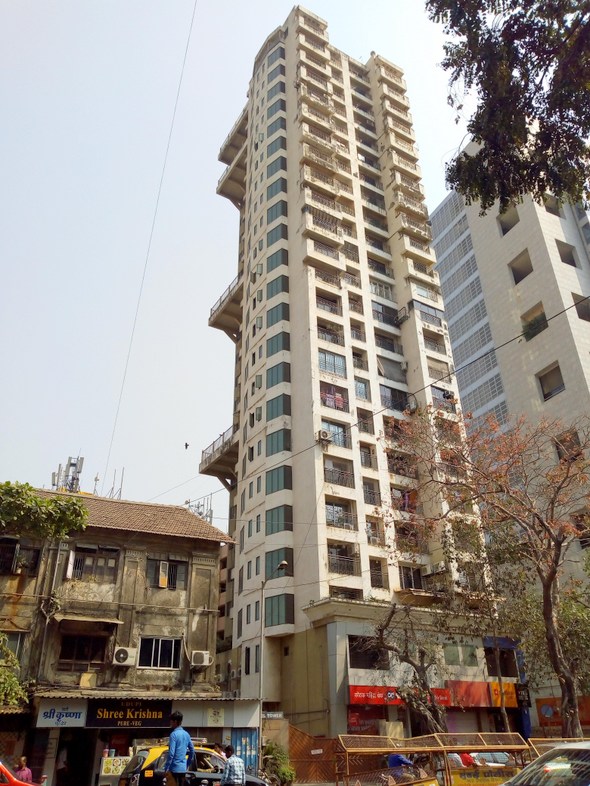 2 BHK Semi-Furnished in Aum Saheel Tower , Lower Parel