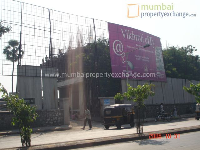 2 BHK Semi-Furnished in Mayfair Symphony Springs, Vikhroli - Photo 4