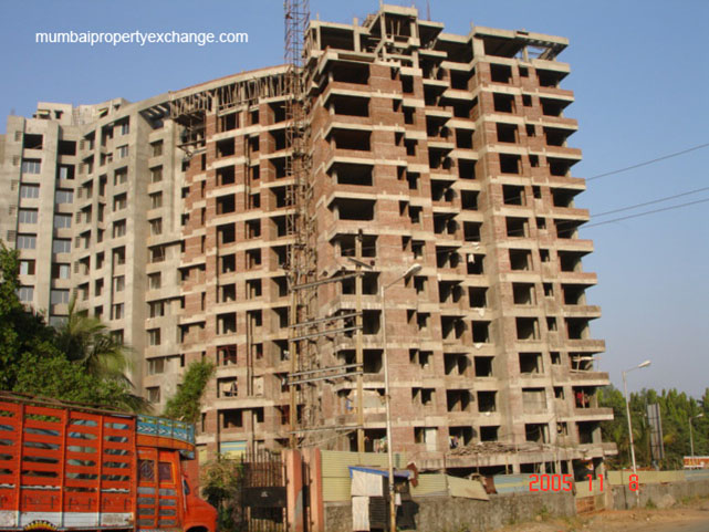 1 BHK Semi-Furnished in Solitaire Towers, Thane West - Photo 2