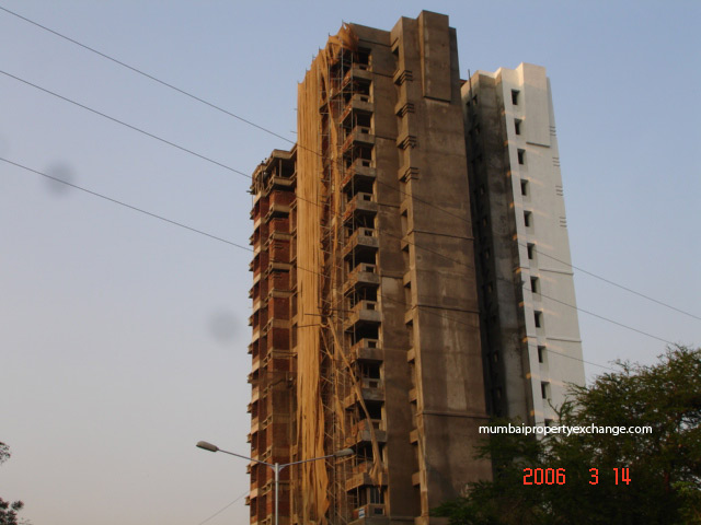 3 BHK Semi-Furnished in Cosmos Tower, Thane West - Photo 5
