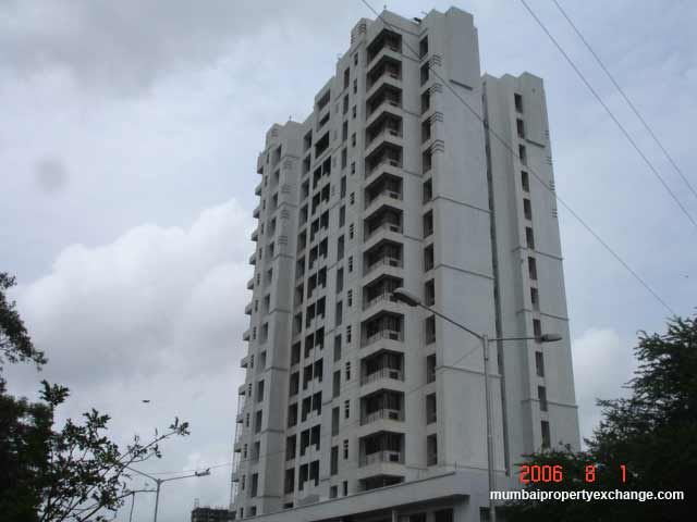 3 BHK Semi-Furnished in Cosmos Tower, Thane West - Photo 6