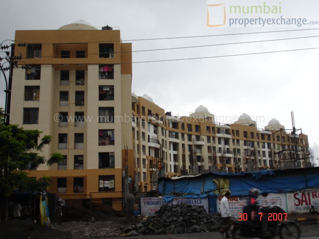 2 BHK Semi-Furnished in Cosmos Paradise, Thane West - Photo 1