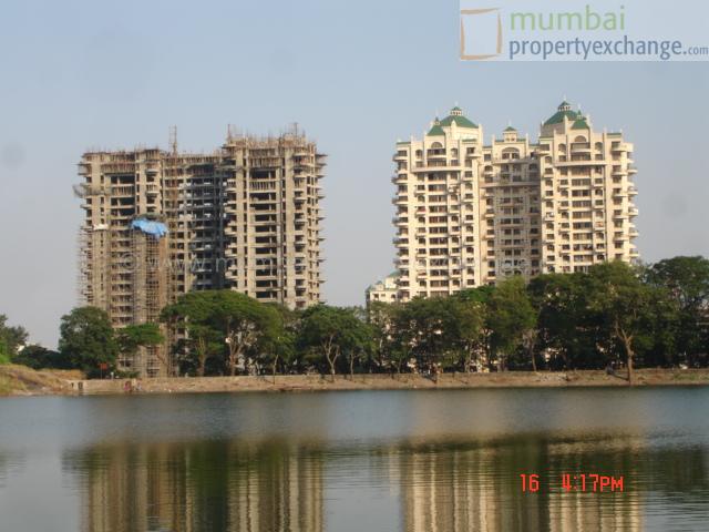 2 BHK Semi-Furnished in Neelkanth Heights, Thane West - Photo 4