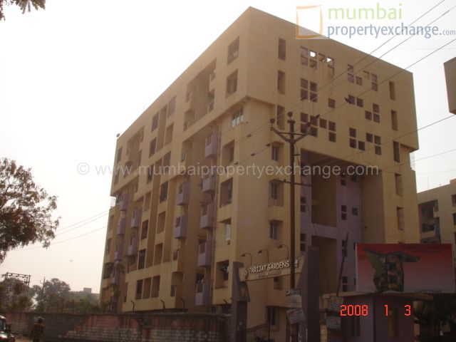 1 BHK Unfurnished in Parijat Gardens, Thane West - Photo 1
