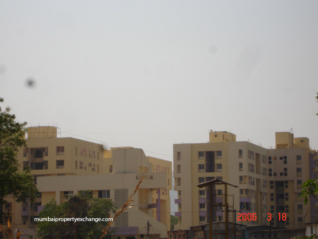 1 BHK Unfurnished in Parijat Gardens, Thane West - Photo 2