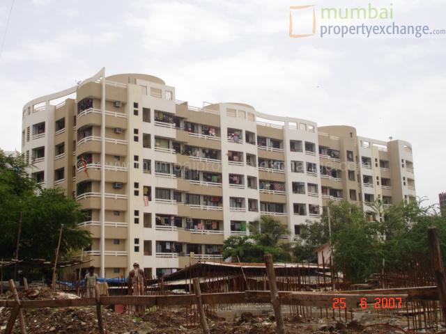 2 BHK Fully Furnished in Jeevan Asha, Kandivali West - Photo 6