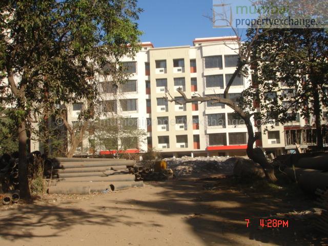 2 BHK in Kashish Park, Thane West - Photo 2