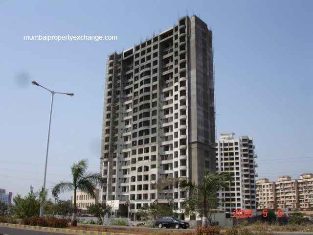 3 BHK in Palm Paradise, Vashi - Photo 2
