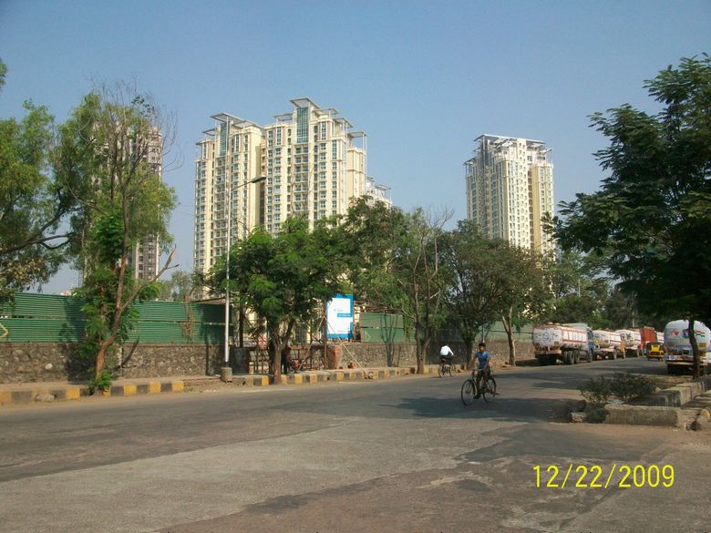 2 BHK in Vasant Lawns, Thane West