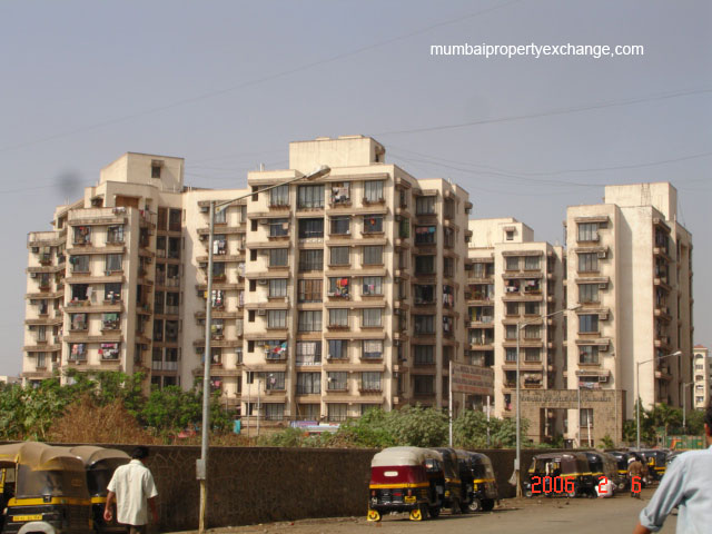 3 BHK Fully Furnished in Evershine Millennium Paradise, Kandivali East - Photo 2