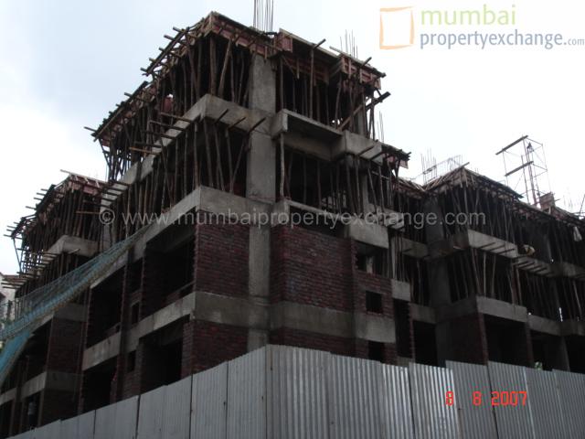 3 BHK Fully Furnished in Runwal Estate, Thane West - Photo 3