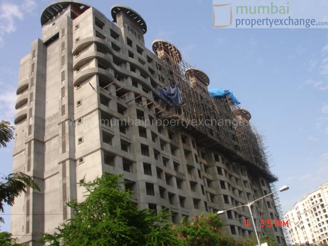 2 BHK in Raj Heights, Kandivali West - Photo 3