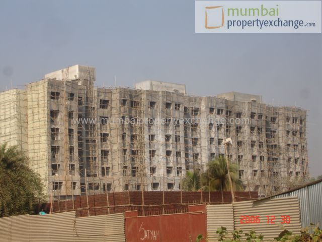 2 BHK Semi-Furnished in Neelkanth Greens, Thane West - Photo 4