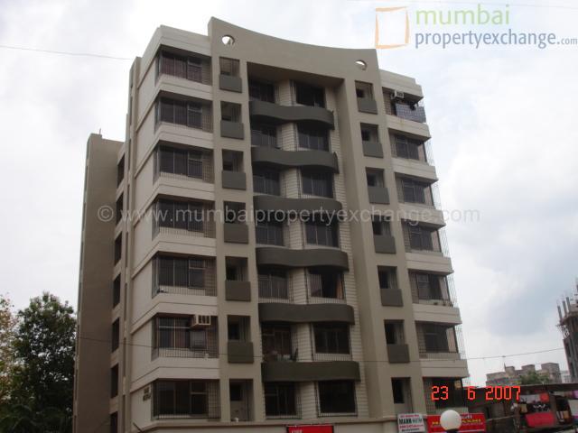 2 BHK Fully Furnished in Mann Niketan, Malad West - Photo 4