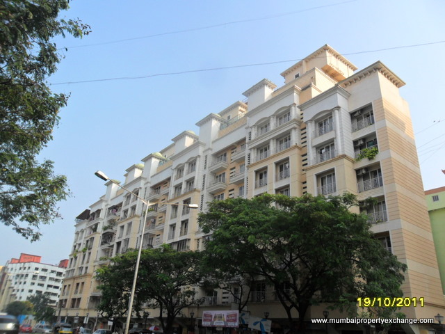 2 BHK in Astor Place, Kandivali West - Photo 1