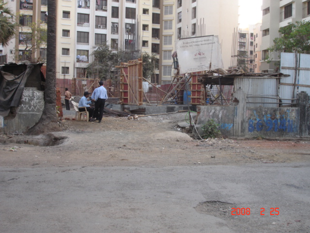 3 BHK Fully Furnished Flat in Trishul Heights, Kandivali West - Photo 5