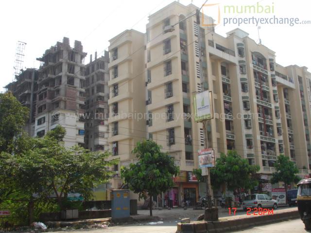 2 BHK in Cosmos Heritage, Thane West - Photo 2