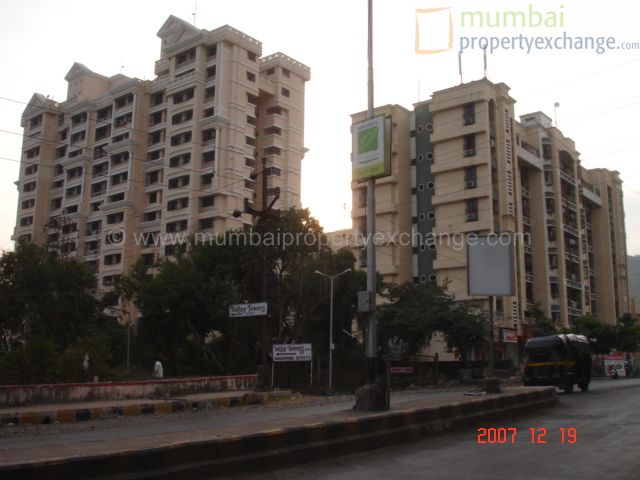 2 BHK in Cosmos Heritage, Thane West - Photo 4