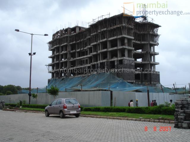 2.5 BHK in Chelsea, Thane West - Photo 2