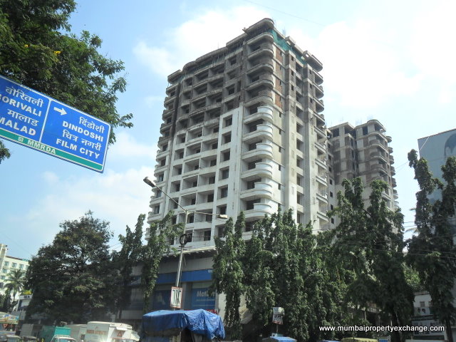 3 BHK Fully Furnished in Poonam Heights, Goregaon West - Photo 2