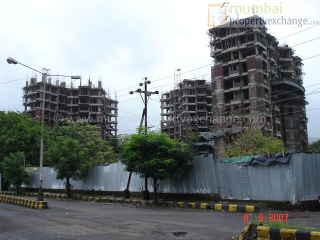 2 BHK Fully Furnished in Swastik Regalia, Thane West - Photo 3