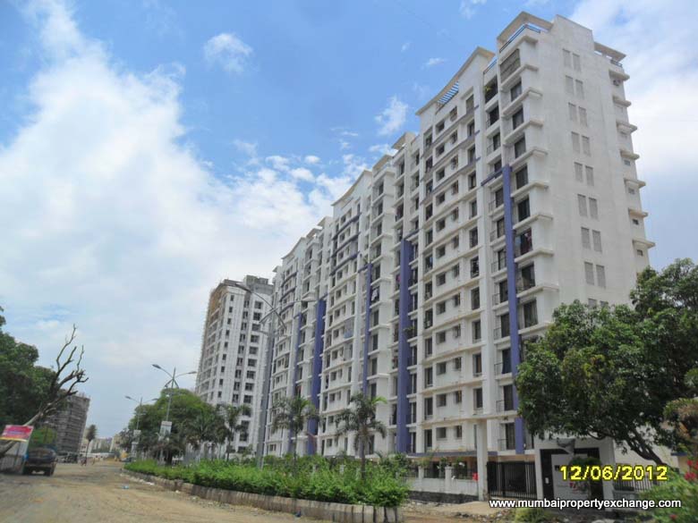 1 BHK in Platinum Lawn, Thane West - Photo 1