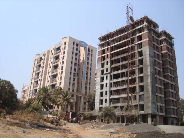 4 BHK Semi-Furnished in Angelica Pride Park, Thane West - Photo 2