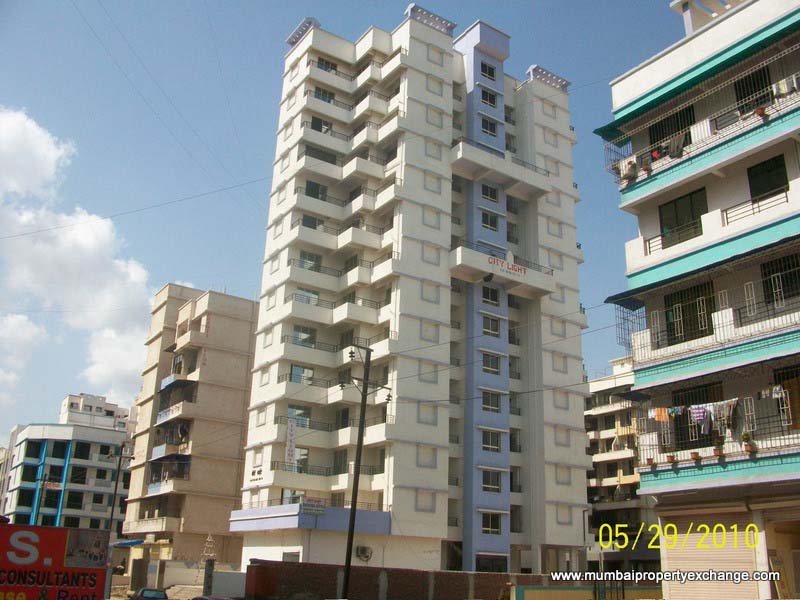 4 BHK Semi-Furnished in City Light, Kamothe