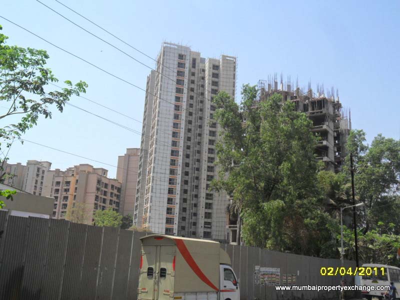 1 BHK in Runwal Pearl, Thane West - Photo 6