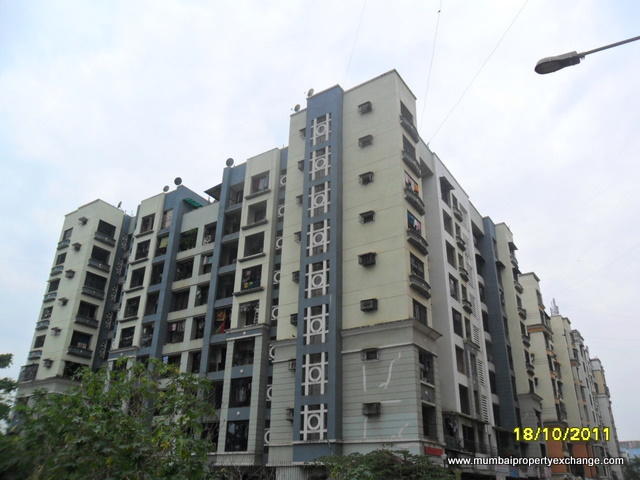 2 BHK Fully Furnished in Blue Empire, Kandivali West - Photo 1