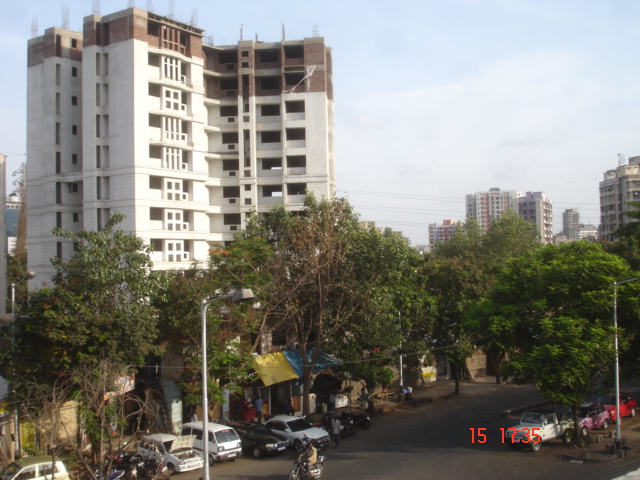 3 BHK in Golden Park Complex, Thane West - Photo 4