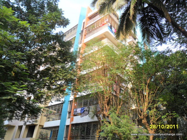 1 BHK in Nirav Apartment, Kandivali East - Photo 6