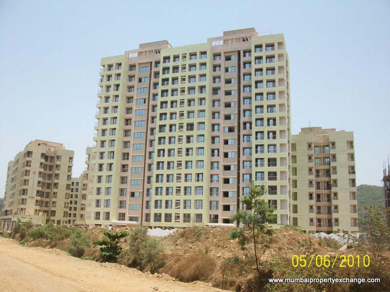 5 BHK in Gaurav Valley Tower, Mira Road - Photo 4