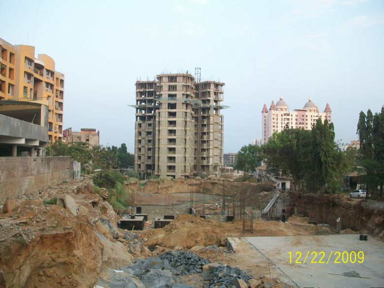 2 BHK in Highland Park, Thane West - Photo 4