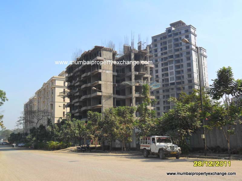 2 BHK Fully Furnished in Highland Gardens, Thane West - Photo 5
