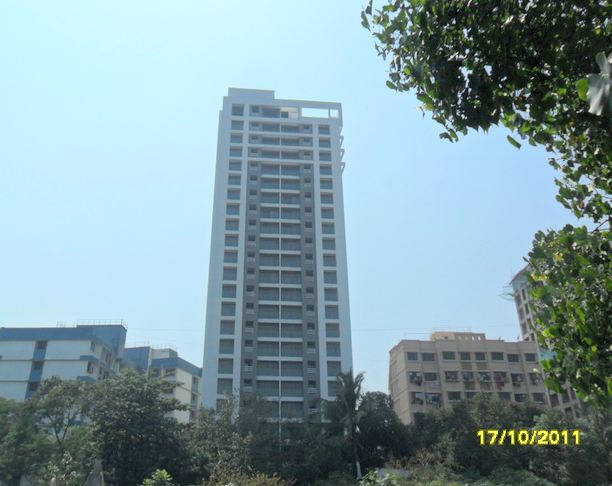 2 BHK Semi-Furnished in Mangal May, Kandivali West - Photo 6