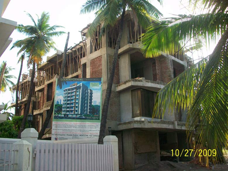 2 BHK in Lourdes Citadel, Dahisar West - Photo 2