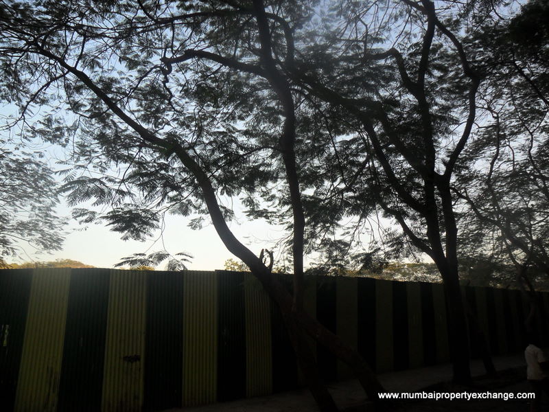 2 BHK Fully Furnished in Spring Grove, Kandivali East - Photo 4