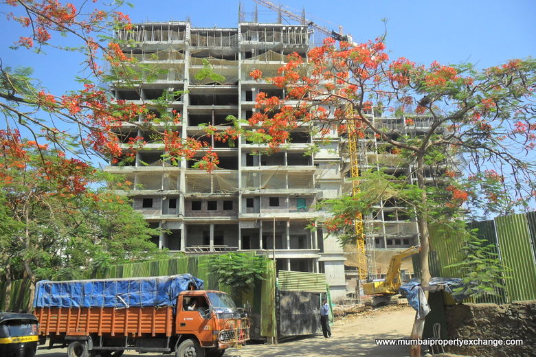 2 BHK Fully Furnished in Spring Grove, Kandivali East - Photo 6