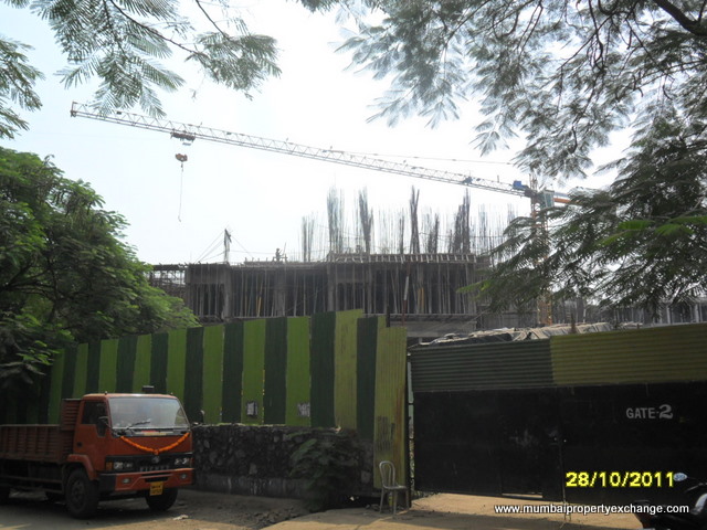 2 BHK Fully Furnished in Spring Grove, Kandivali East - Photo 5