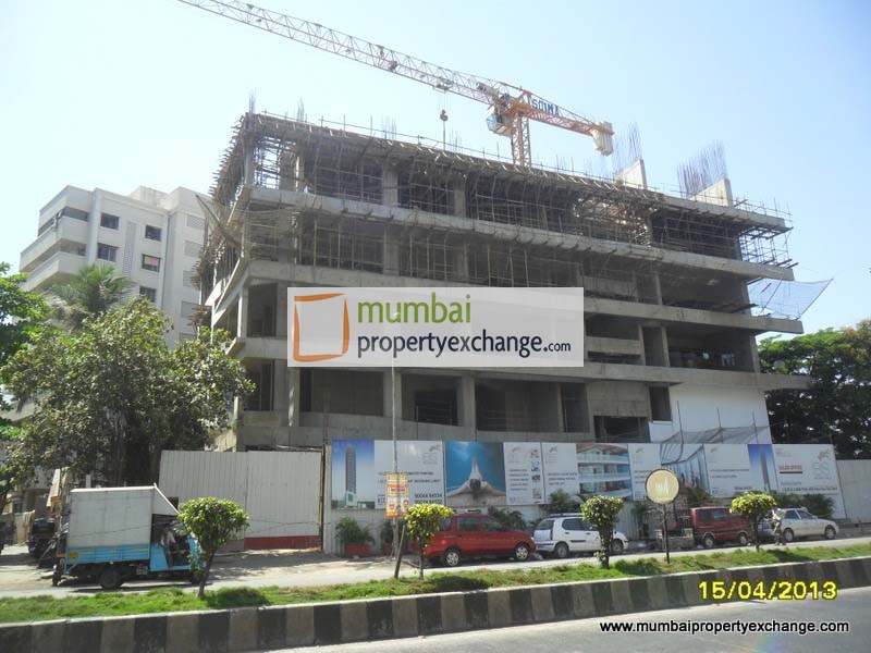 3 BHK Semi-Furnished in Ibis, Kandivali West - Photo 6