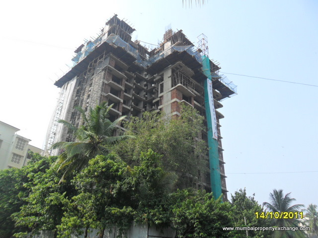 3 BHK in Jayshree, Malad West - Photo 2