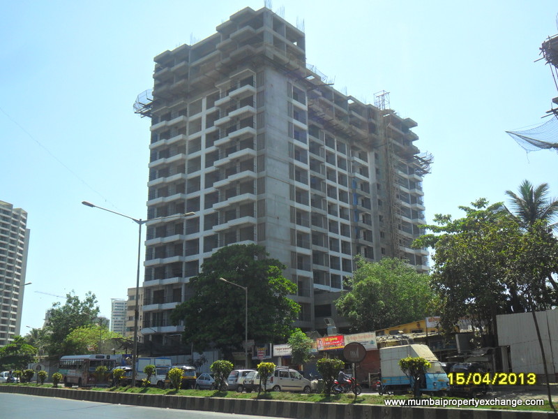 3 BHK Fully Furnished in Jeevan Deep, Kandivali West - Photo 2