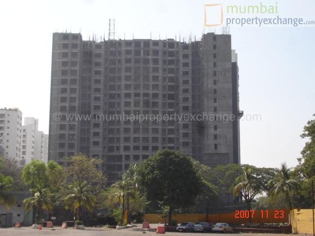 4 BHK Fully Furnished in The Blue Diamond, Mulund West - Photo 1
