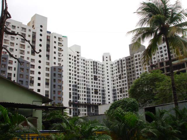 4 BHK Fully Furnished in The Blue Diamond, Mulund West - Photo 2